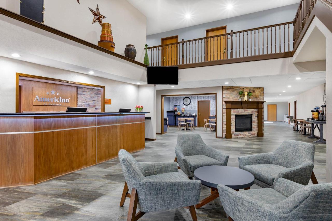 Americinn By Wyndham Pella Bagian luar foto