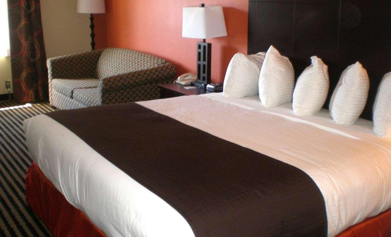 Americinn By Wyndham Pella Bagian luar foto